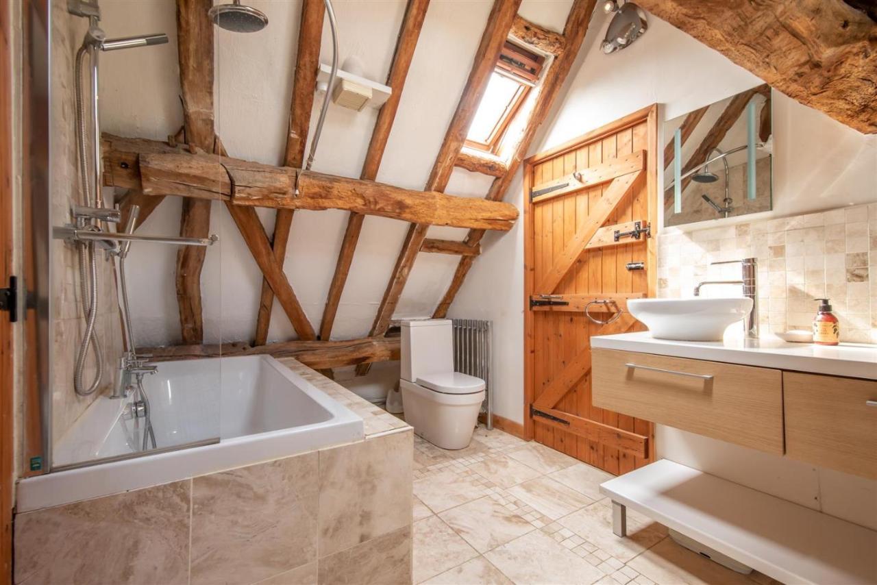 Elegant Peaceful Barn In Rural Village Setting Close To Stratford Upon Avon Buitenkant foto